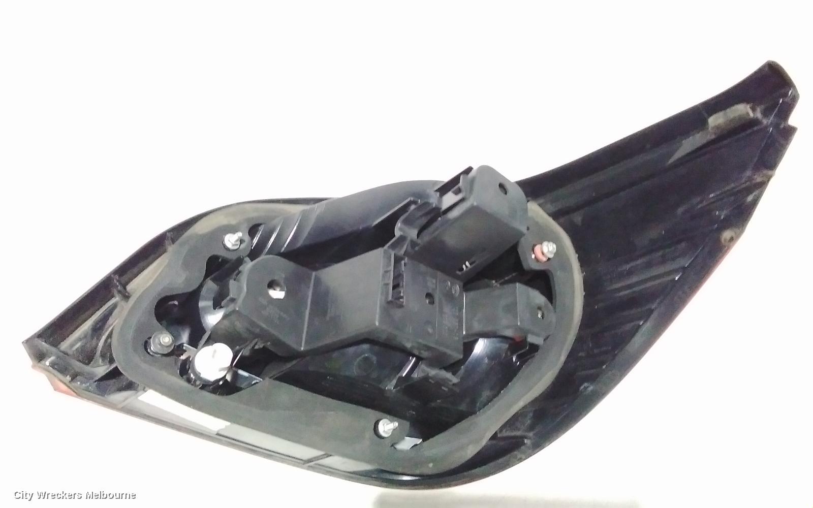BMW 5 SERIES LEFT TAILLIGHT, E60, SEDAN, NON LED TYPE, 10/2003 - 02/2007 - Image 3