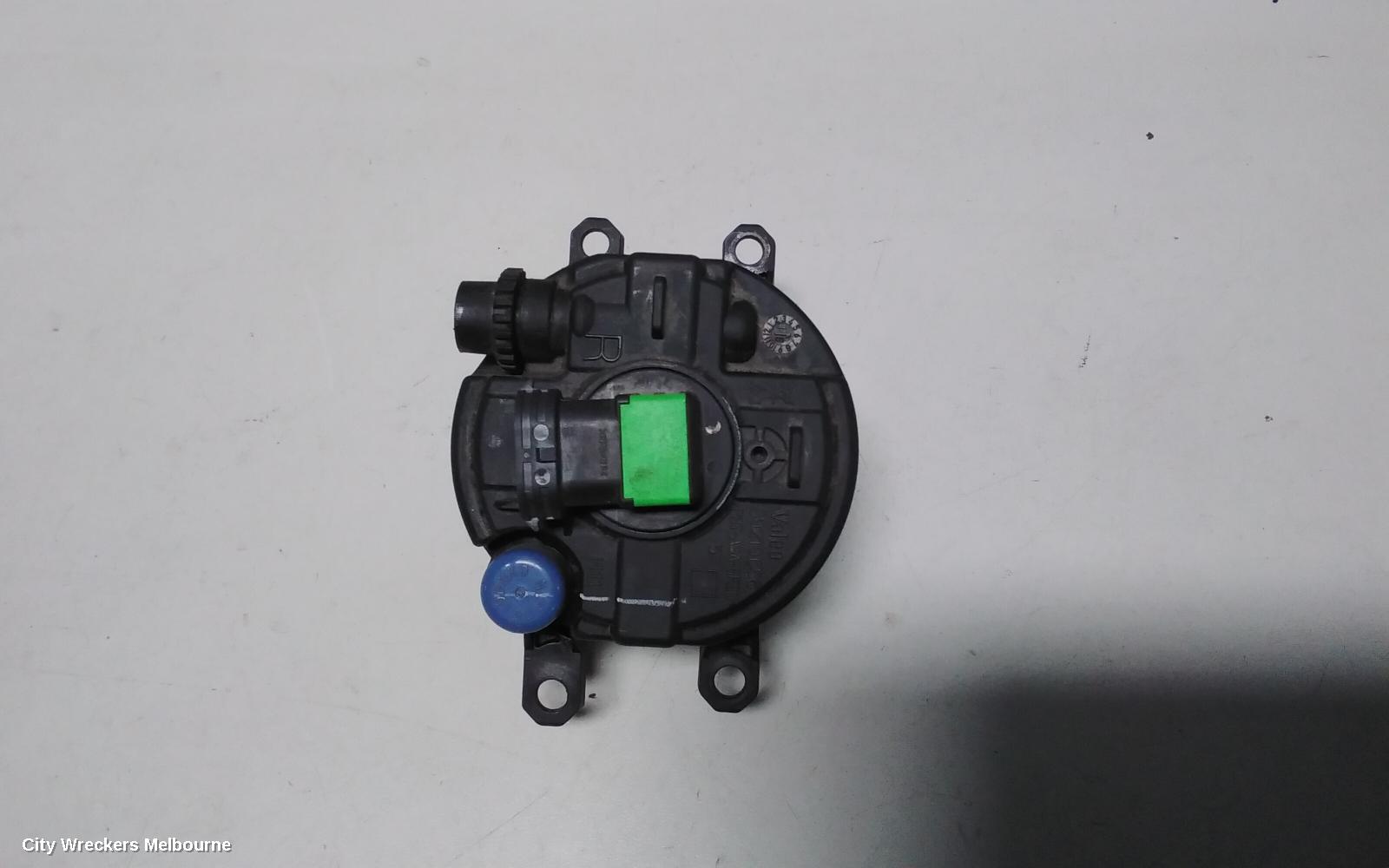 TOYOTA COROLLA RIGHT INDICATOR/FOG/SIDE, BUMPER FOGLAMP, ZRE152/20153R, SEDAN, 03/2007 - 12/2013 - Image 3