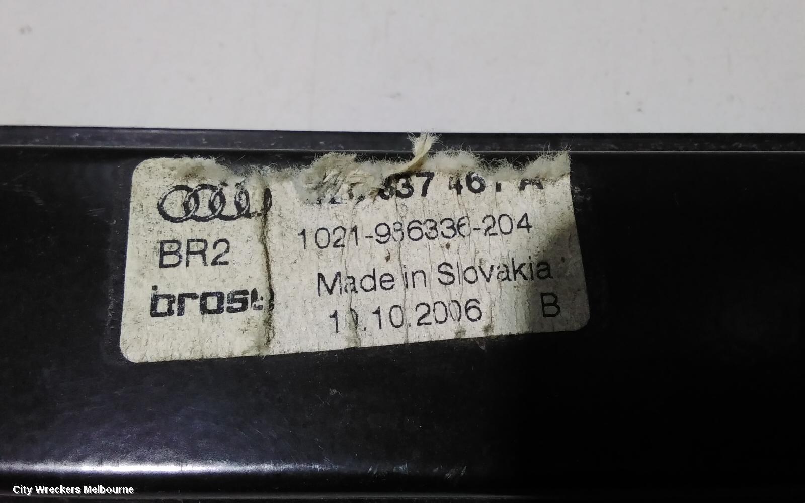 AUDI Q7 LEFT FRONT WINDOW REG/MOTOR, 4L, 09/2006 - 08/2015 - Image 2