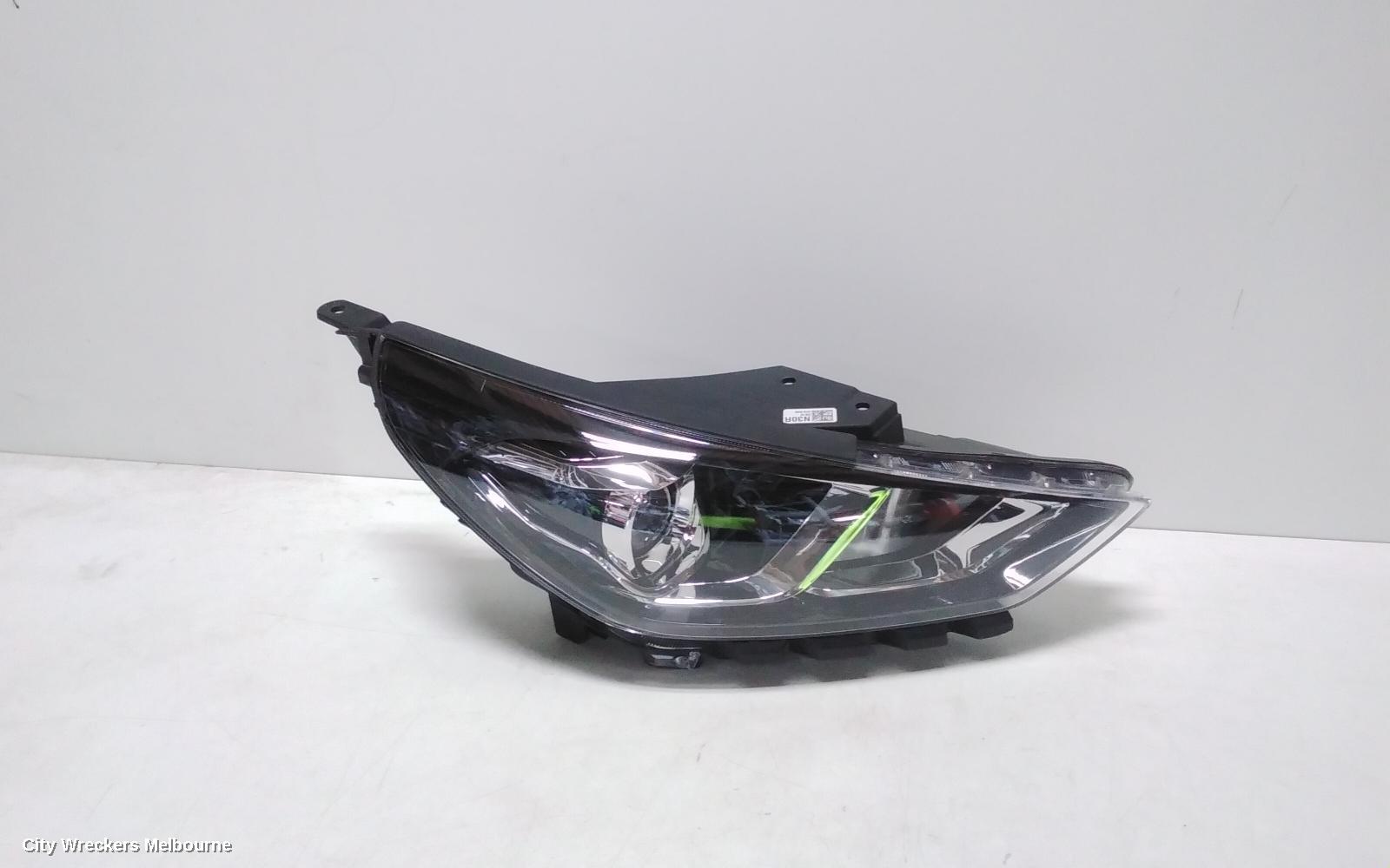 HYUNDAI I30 RIGHT HEADLAMP, PD, W/ HALOGEN TYPE, HATCH (S. KOREA VIN KMHH), ACTIVE/ELITE, 08/2020 - 12/2023 - Image 1