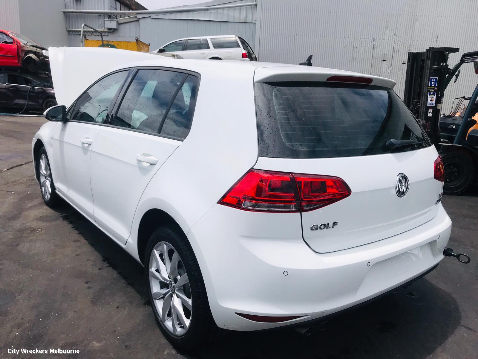 VOLKSWAGEN GOLF LEFT DOOR MIRROR, GEN 7, COLOUR CODED, MANUAL FOLD, NON MEMORY, HEATED, NON LANE CHANGE ASSIST TYPE (6XN/7Y0), 07/2013 - 03/2017 - Image 2