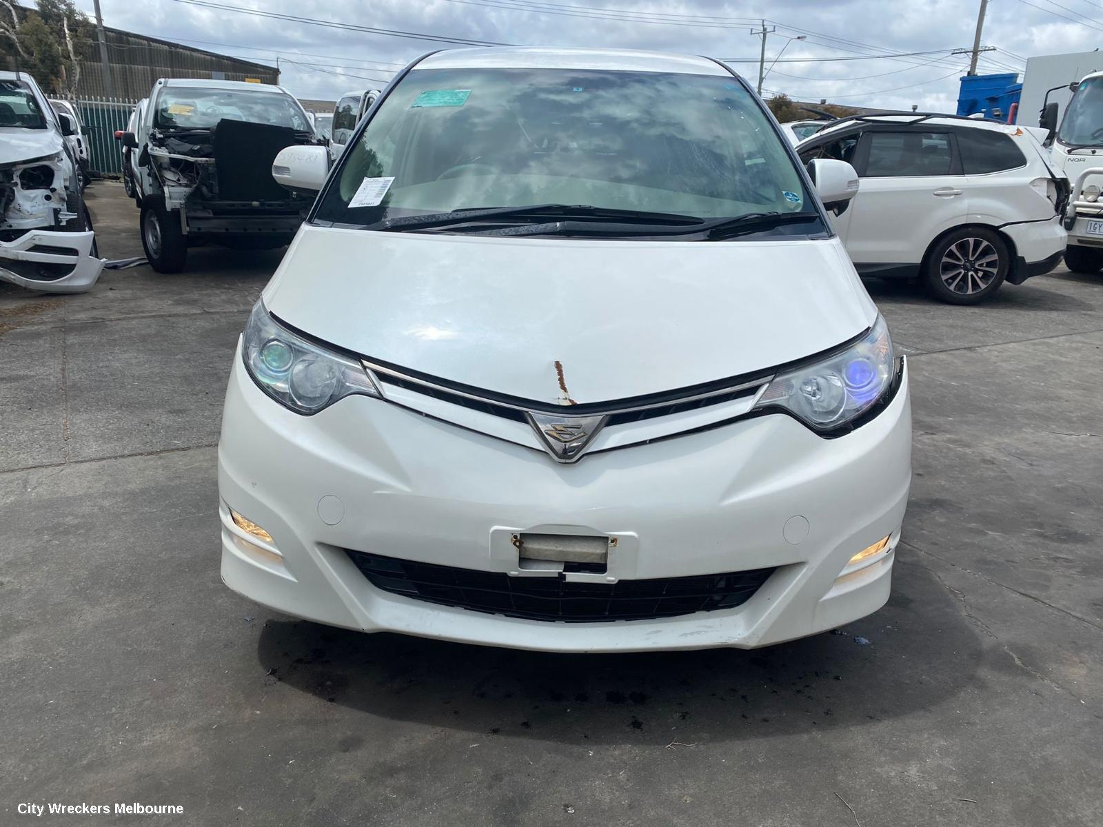 TOYOTA ESTIMA REAR GARNISH, TAILGATE LAMP (CENTRE), LENS# 28-194, XR50, 05-19 (IMPORT) - Image 1