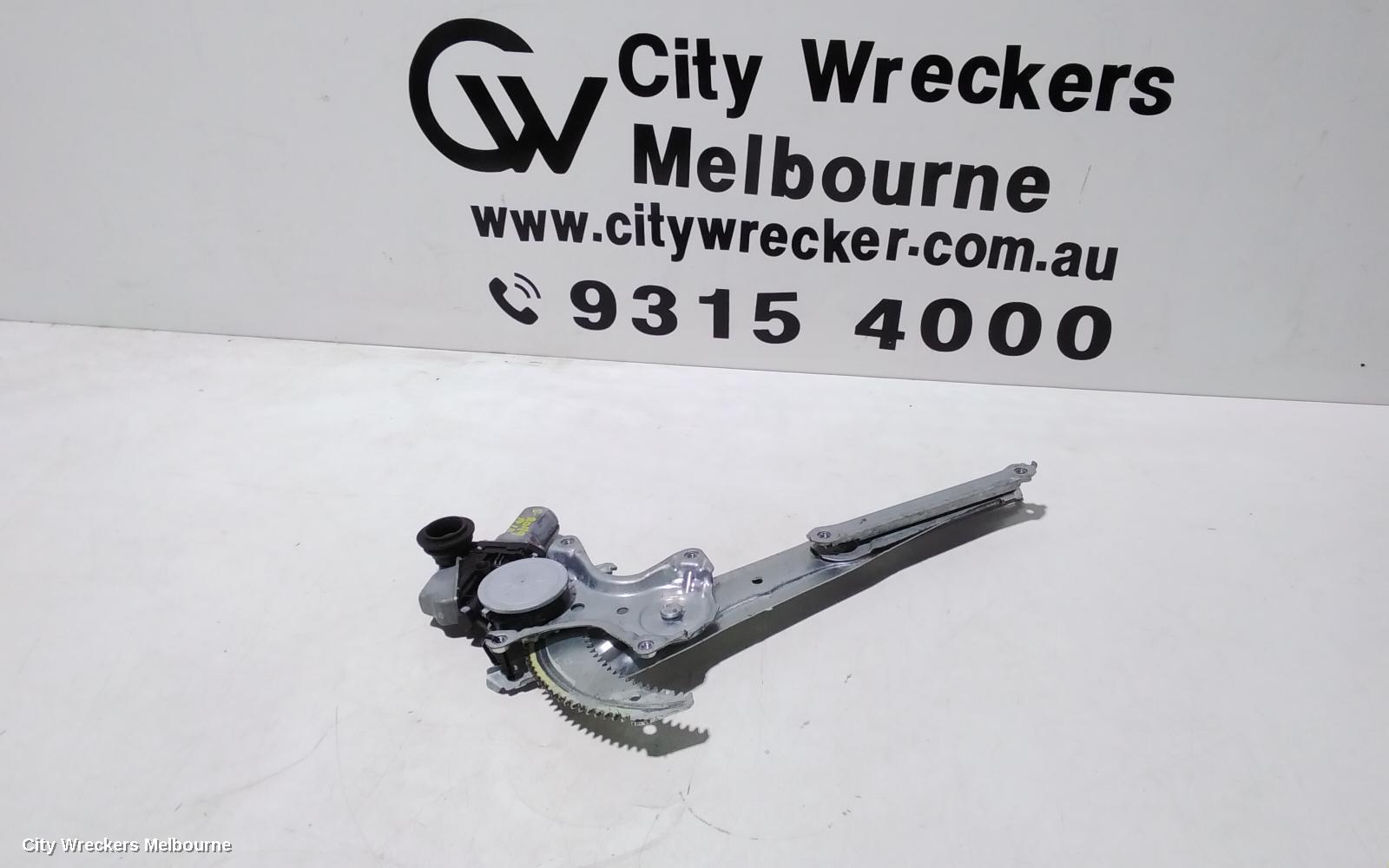 TOYOTA KLUGER RIGHT FRONT WINDOW REG/MOTOR, XU50 SERIES, 12/2013 - 02/2021 - Image 1