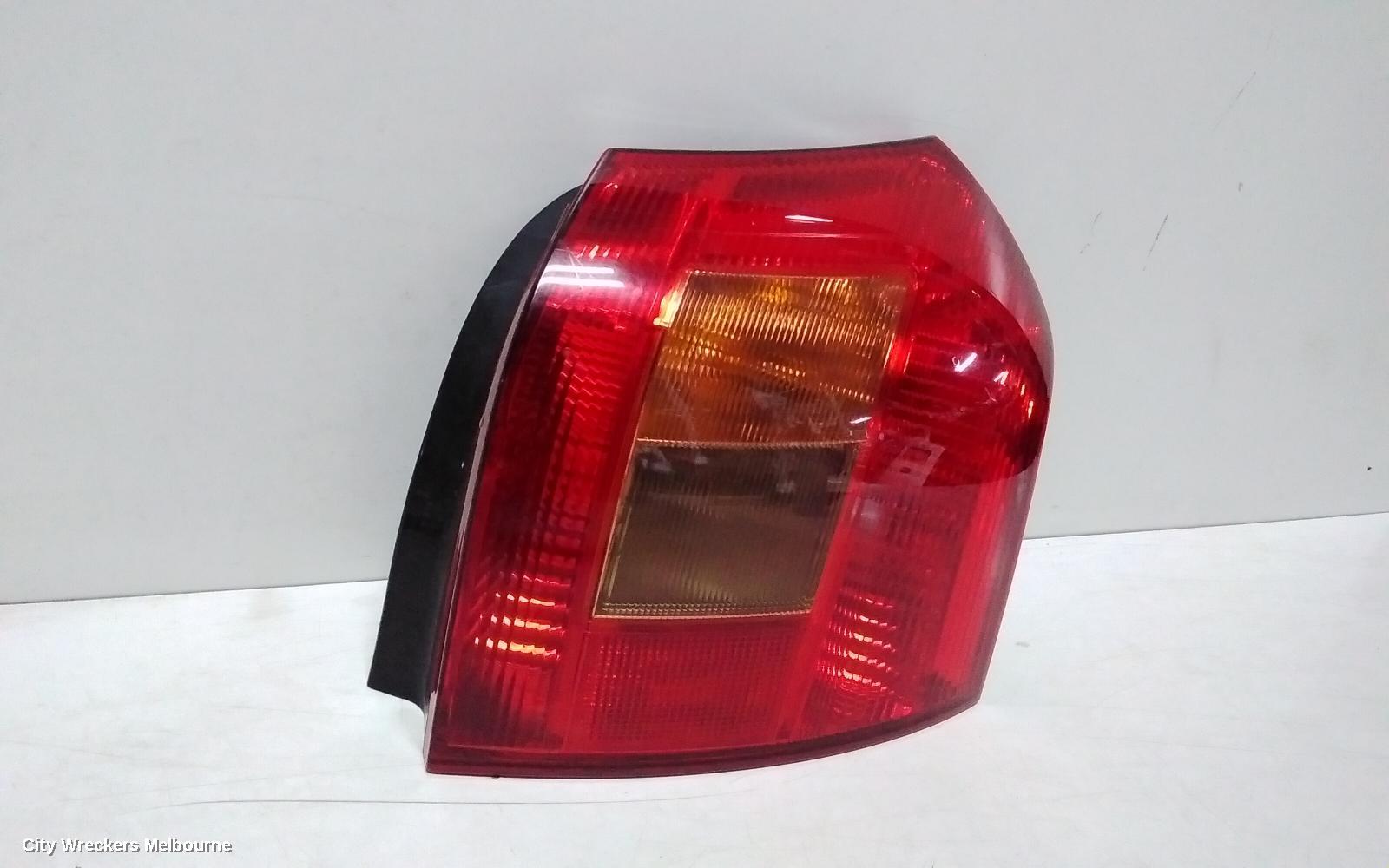 TOYOTA COROLLA RIGHT TAILLIGHT, ZZE122 (SOUTH AFRICA-VIN AHT), HATCH, 04/2003 - 08/2004 - Image 3