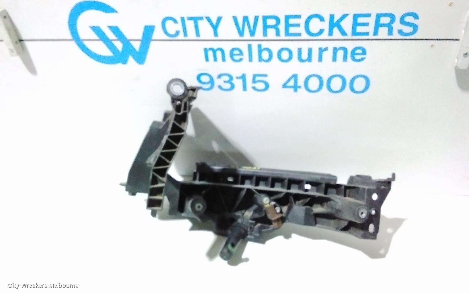 AUDI Q5, 8R, 12/2008 - 01/2017, HEADLIGHT BRACKET RHS: 80784 - Image 3