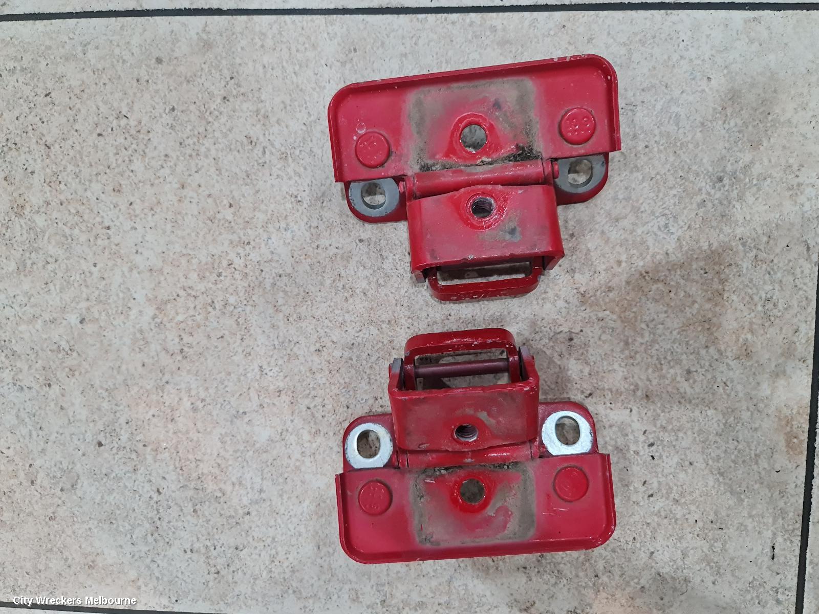 HOLDEN COMMODORE BOOTLID/TGATE HINGE, VF, 05/2013 - 12/2017 - Image 2