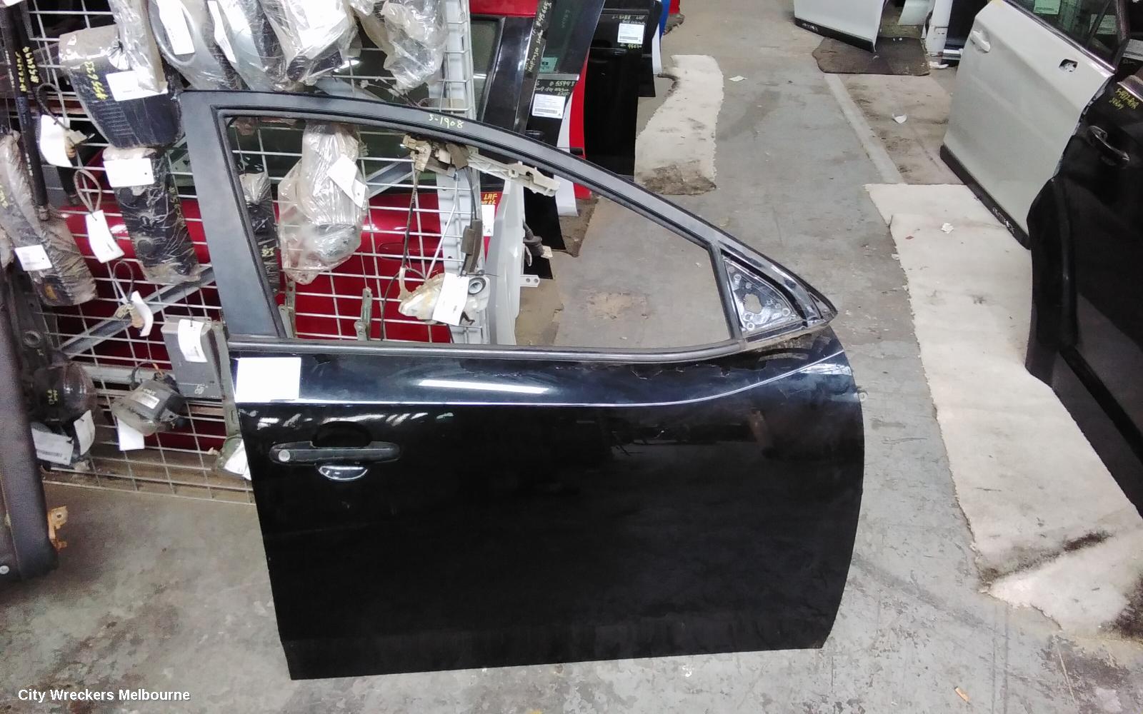 KIA CERATO RIGHT FRONT DOOR, TD, SEDAN/HATCH, 10/2008 - 03/2013 - Image 3