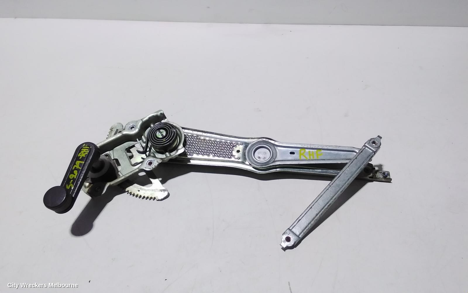 TOYOTA COROLLA RIGHT FRONT WINDOW REG/MOTOR, ZZE122, MANUAL, 12/2001 - 06/2007 - Image 1