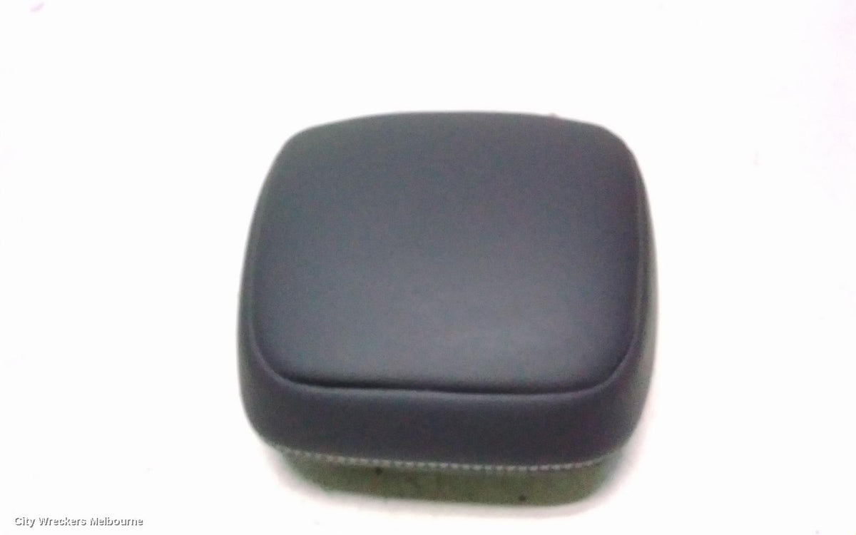 SUZUKI VITARA HEADREST, VITARA, LY (VIN TSM), RH FRONT, LEATHER, 06/2015 ONWARDS - Image 2