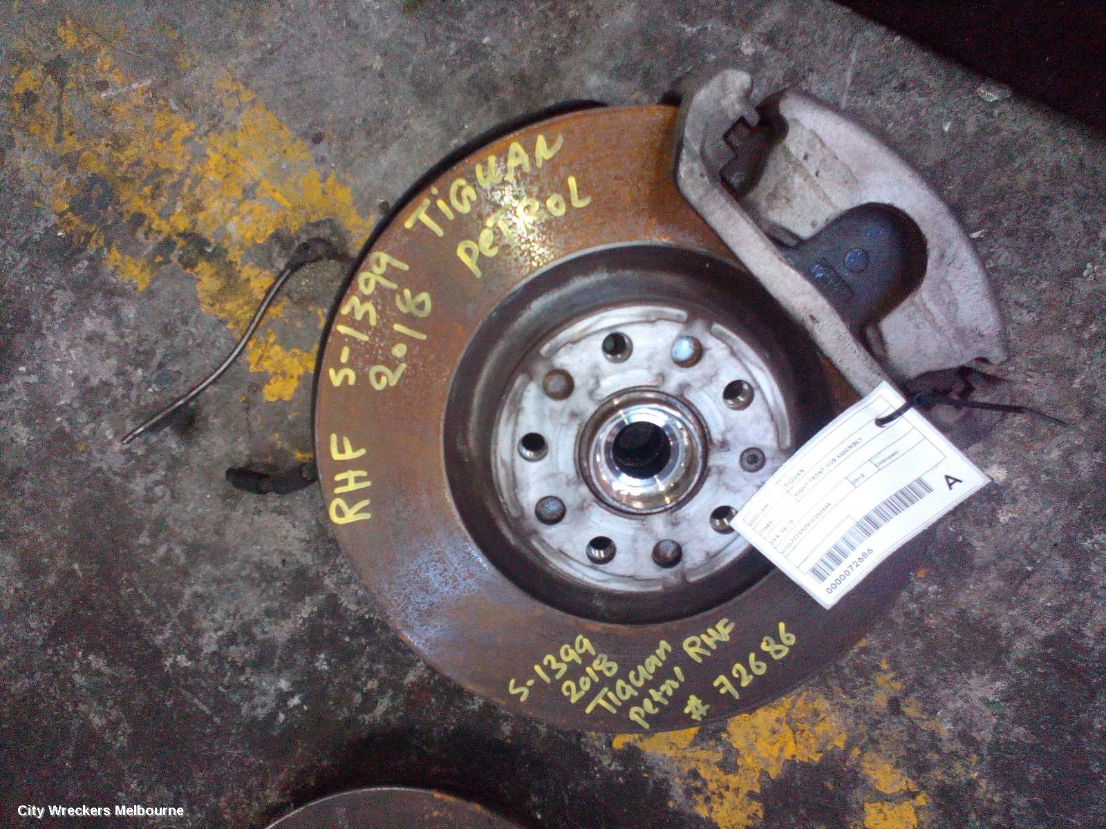 VOLKSWAGEN TIGUAN RIGHT FRONT HUB ASSEMBLY, 5NA, 06/2016 - 02/2024 - Image 1