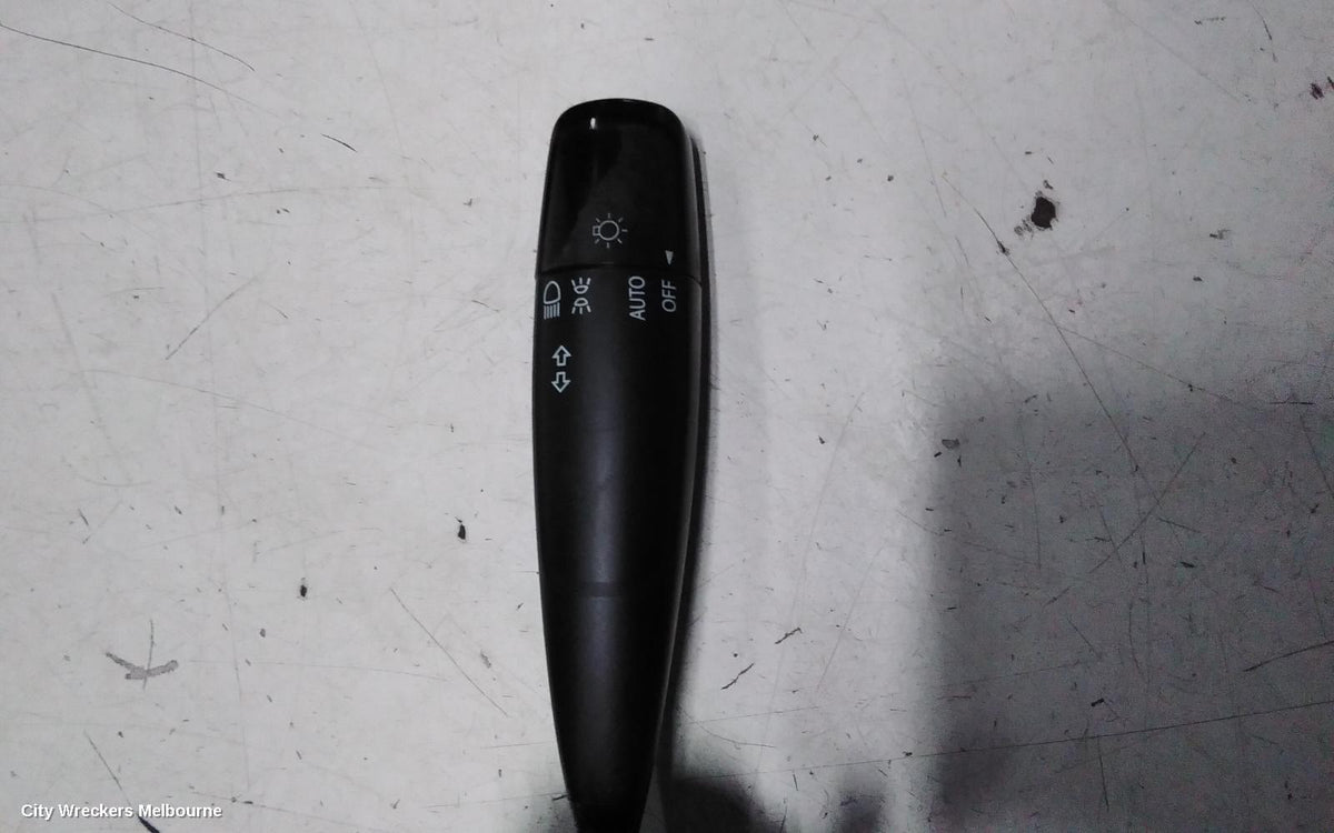 SUZUKI VITARA COMBINATION SWITCH, LY (VIN TSM), VITARA, FLASHER SWITCH, NON AUTO LIGHT TYPE, 06/2015 ONWARDS - Image 2