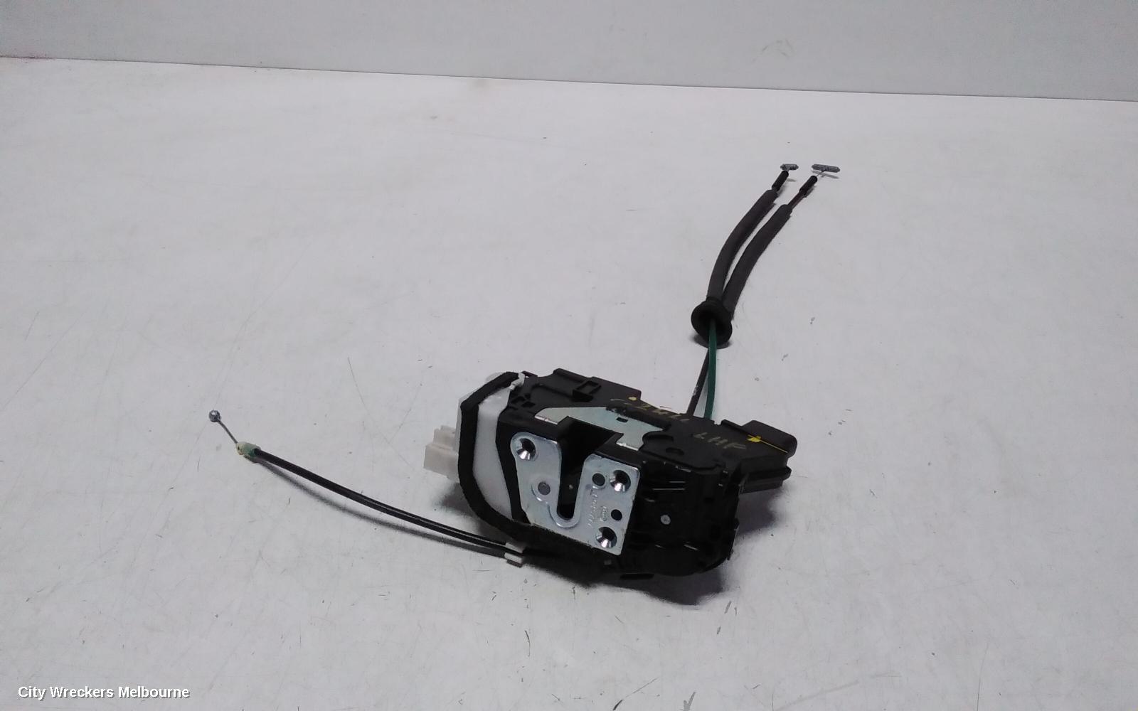 KIA SORENTO DOOR/BOOT/GATE LOCK, LEFT FRONT DOOR LOCK, XM, 10/2009 - 12/2014 - Image 2