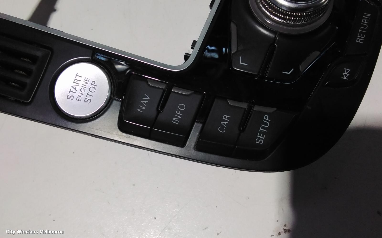 AUDI Q5 RADIO/CD/DVD/SAT/TV, RADIO/MULTIMEDIA CONTROL UNIT, 8R, W/ ACTIVE SPEAKER TYPE (P/N 4G0035056), 05/2010 - 11/2011 - Image 3