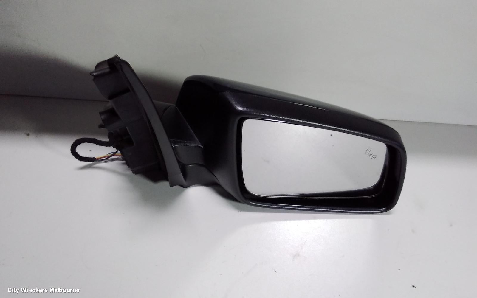 HOLDEN COMMODORE RIGHT DOOR MIRROR, VF, COLOUR CODED/BLACK, W/ BLINDSPOT, NON HEATED TYPE, 05/2013 - 12/2017 - Image 2