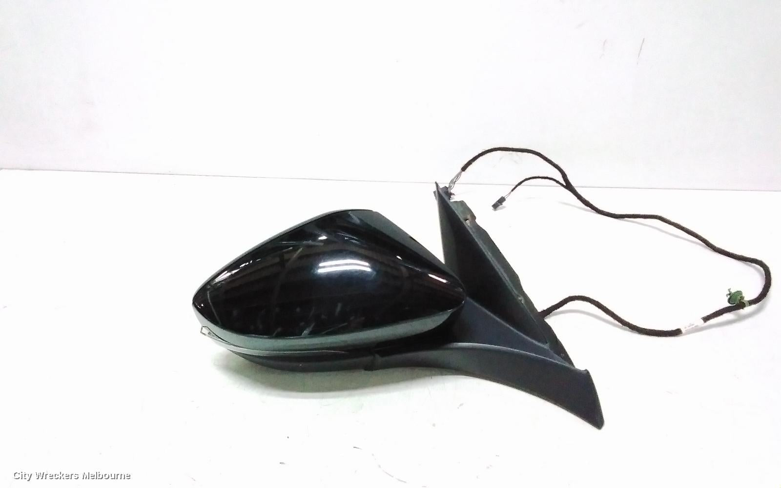 VOLKSWAGEN T-ROC RIGHT DOOR MIRROR, A1, POWER FOLD & HEATED TYPE, W/ BLIND SPOT TYPE, COLOUR CODED, 03/2020 - 07/2022 - Image 2