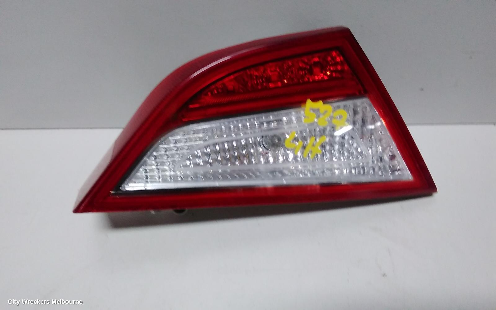 HYUNDAI I45 REAR GARNISH, BOOTLID LAMP (LH SIDE), YF, NON LED TYPE, 02/2010 - 05/2013 (AUS ONLY) - Image 2
