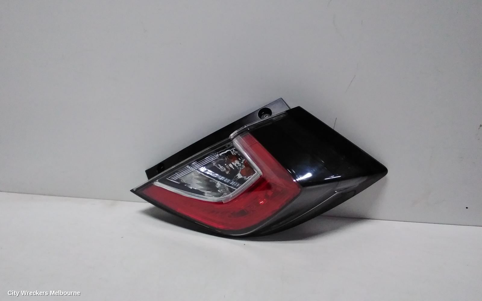 HONDA CIVIC RIGHT TAILLIGHT, IN BODY, HATCH, 10TH GEN, LED TYPE, 02/2017 - 08/2021 - Image 2