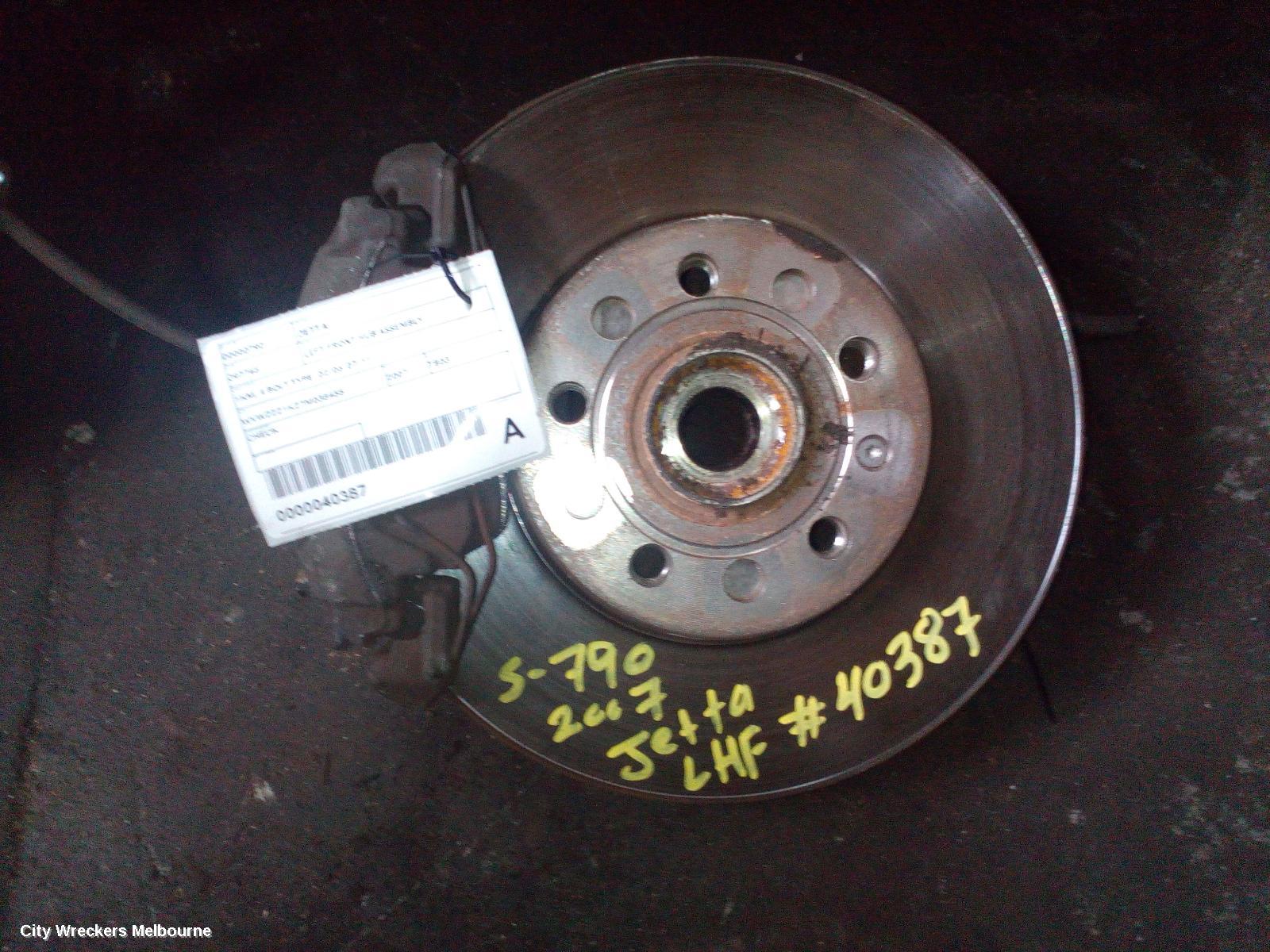 VOLKSWAGEN JETTA LEFT FRONT HUB ASSEMBLY, 1KM, 4 BOLT TYPE, 02/2006 - 07/2011 - Image 2