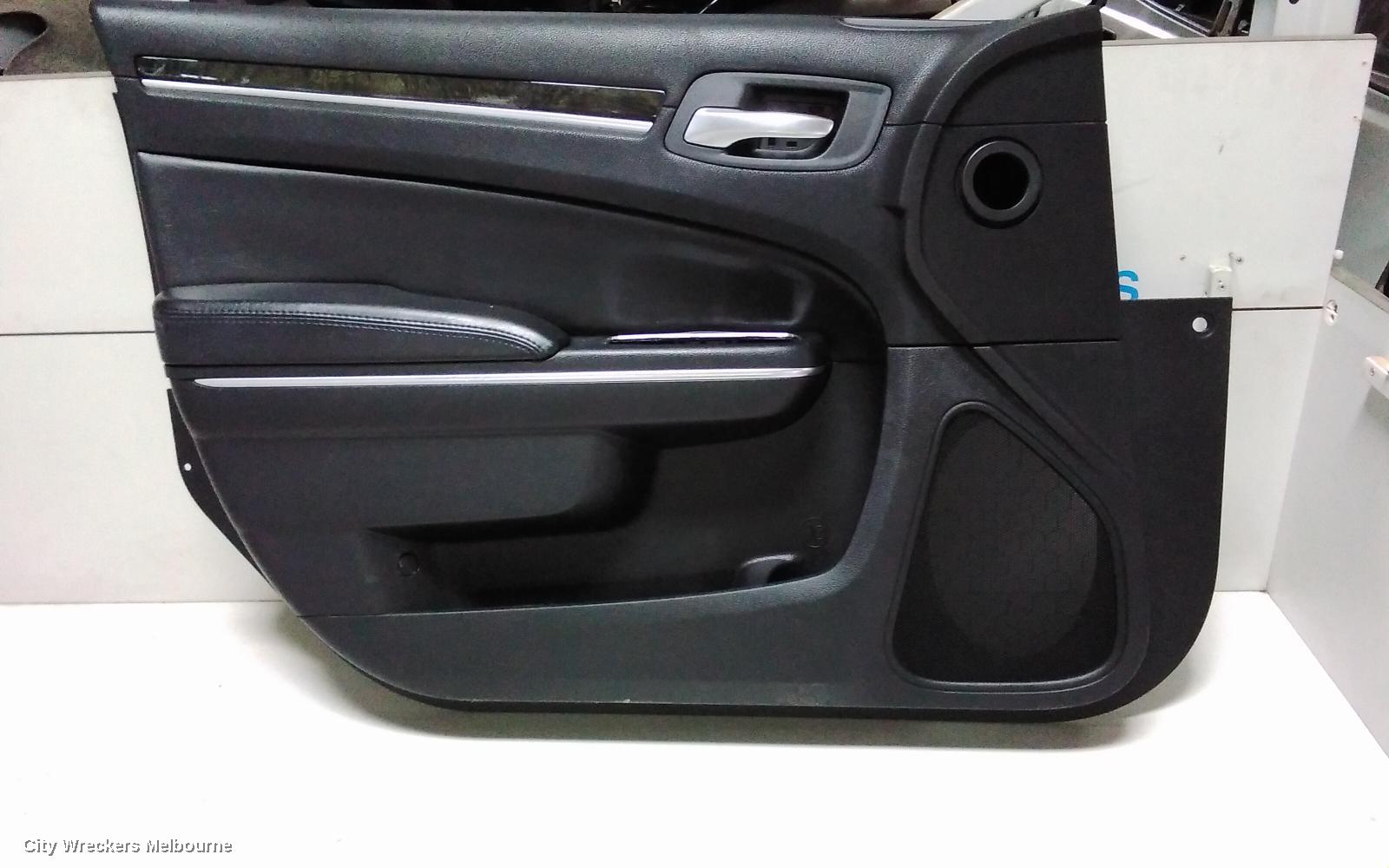 CHRYSLER 300C DOOR TRIM, LH FRONT, LX, LEATHER, BLACK, 07/2012 ONWARDS - Image 2