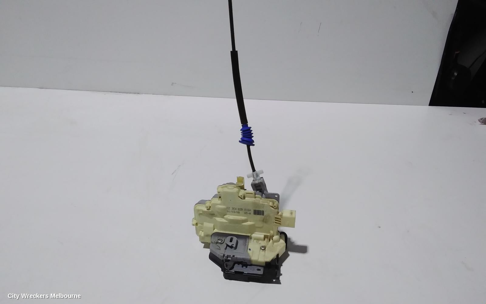 VOLKSWAGEN TIGUAN DOOR/BOOT/GATE LOCK, RIGHT REAR DOOR LOCK, 5N, P/N 3C4839016A (7 PIN), 05/2008 - 01/2009 - Image 1
