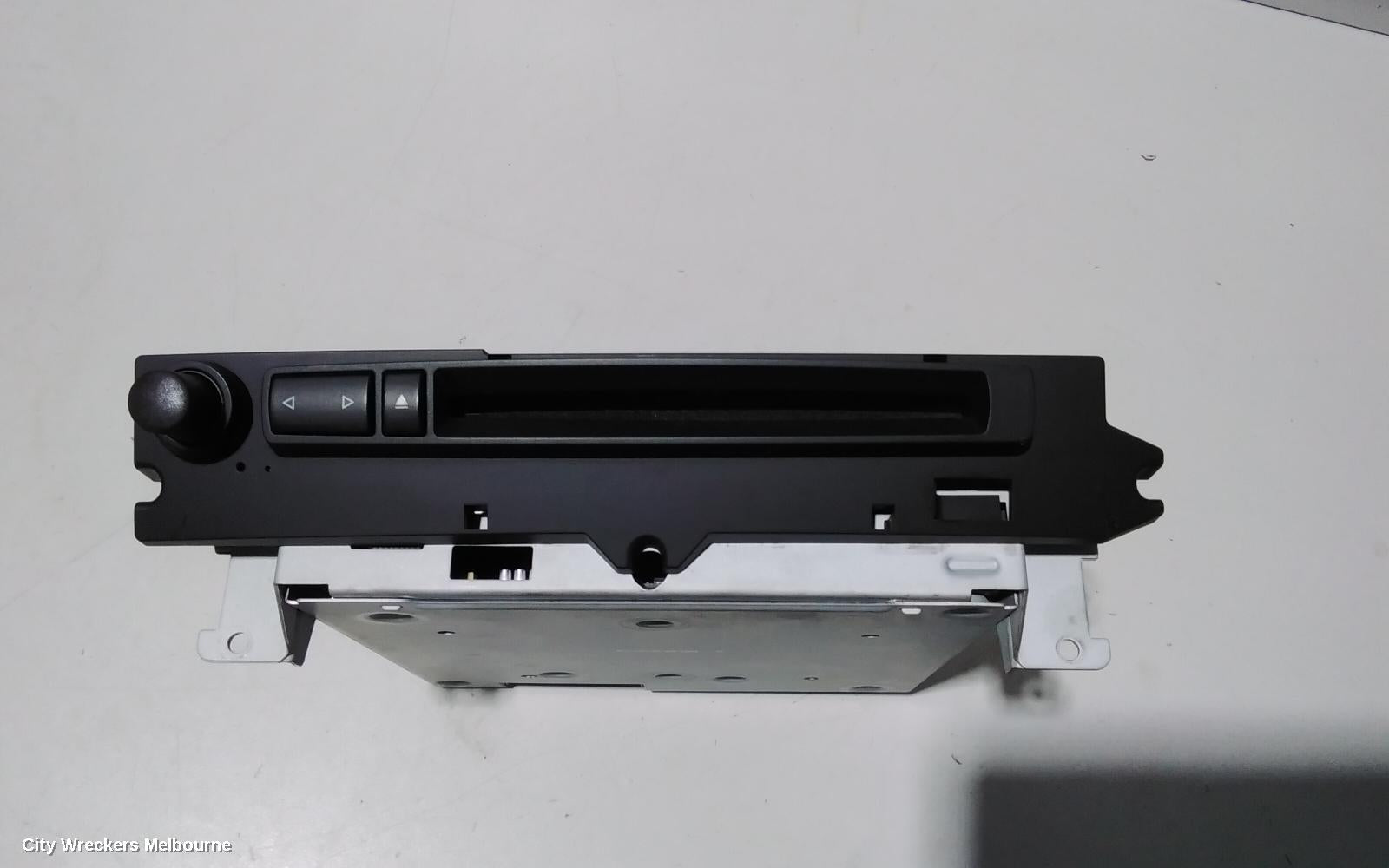BMW 5 SERIES RADIO/CD/DVD/SAT/TV, TUNER/CD PLAYER, E60/E61, 10/2003 - 04/2010 - Image 2