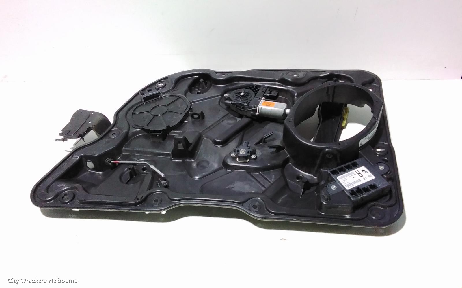 JEEP GRANDCHEROKEE RIGHT FRONT WINDOW REG/MOTOR, WK, 10/2010 - 02/2022 - Image 2