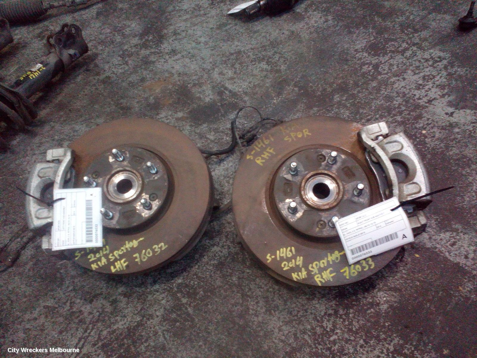 KIA SPORTAGE RIGHT FRONT HUB ASSEMBLY, SL, 4WD, PETROL, 05/2010 - 10/2015 - Image 2