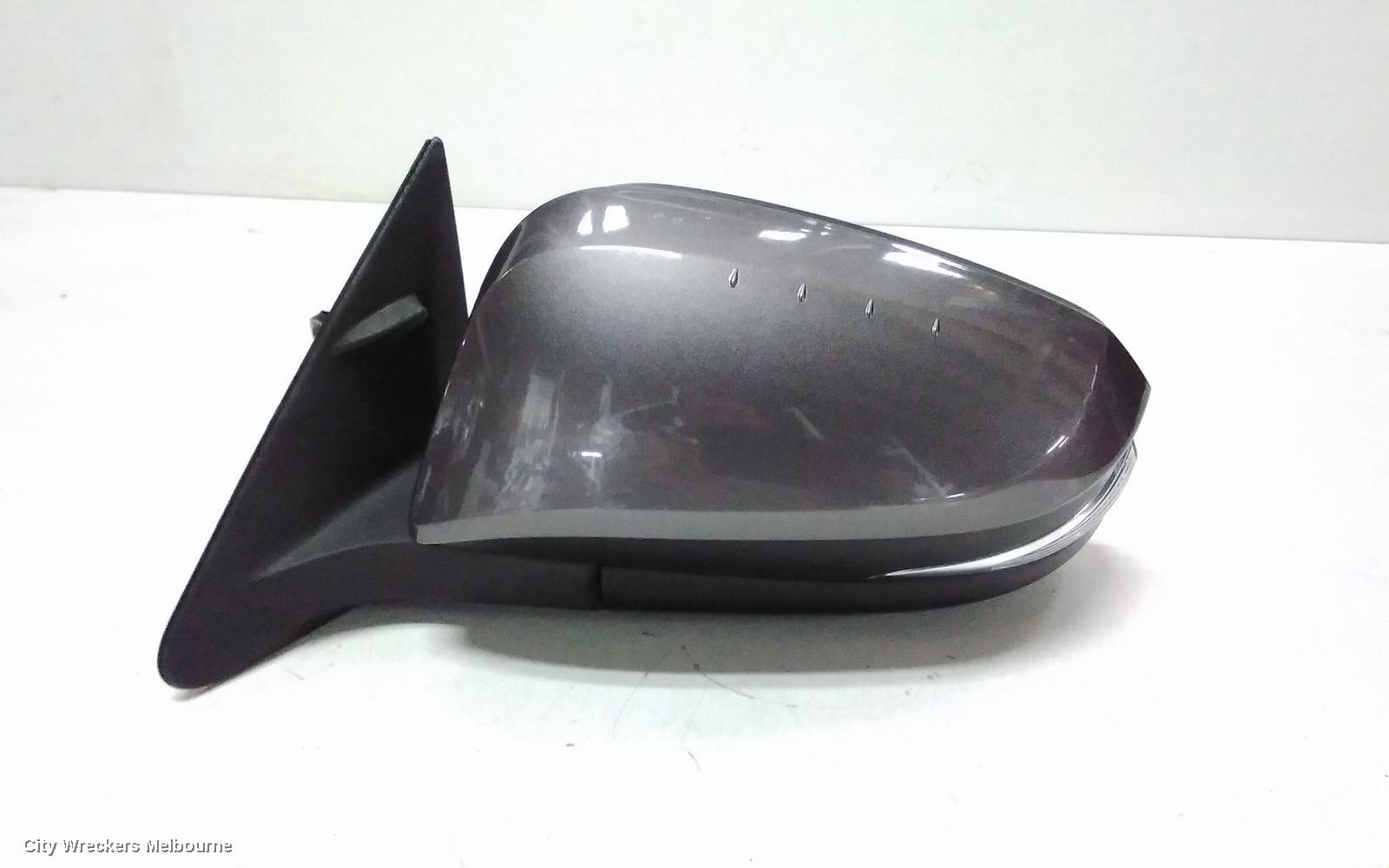 TOYOTA KLUGER LEFT DOOR MIRROR, GSU50/GSU55, GRANDE, HEATED, W/ MEMORY FUNCTION & BLIND SPOT TYPE, 12/2013 - 10/2016 - Image 2