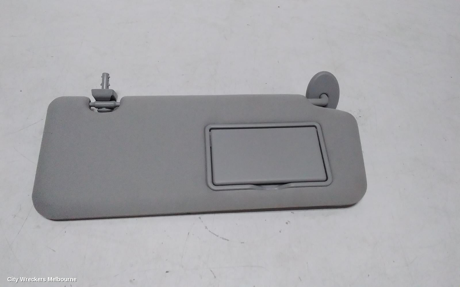 TOYOTA KLUGER SUNVISOR, XU70 SERIES, RH SIDE, 03/2021 ONWARDS - Image 3