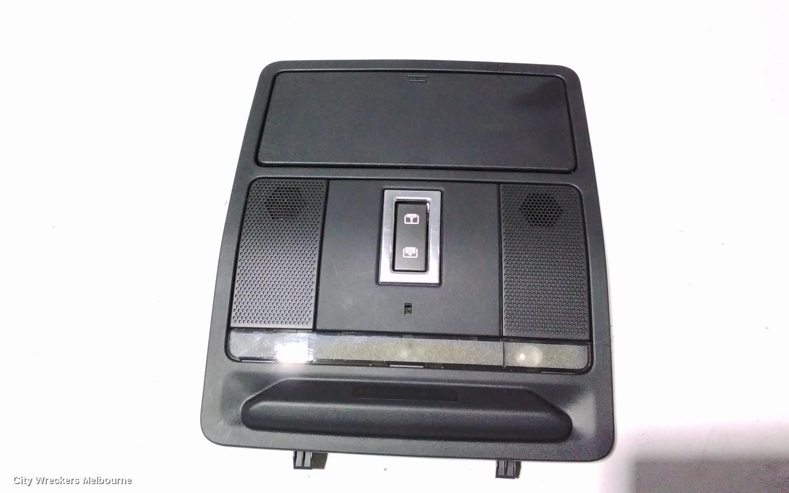 LAND ROVER DISCOVERY SPORT COURTESY LIGHT, FRONT (CENTRE), W/ SUNROOF SWITCH TYPE, BEIGE, L550, 01/2015 ONWARDS - Image 2