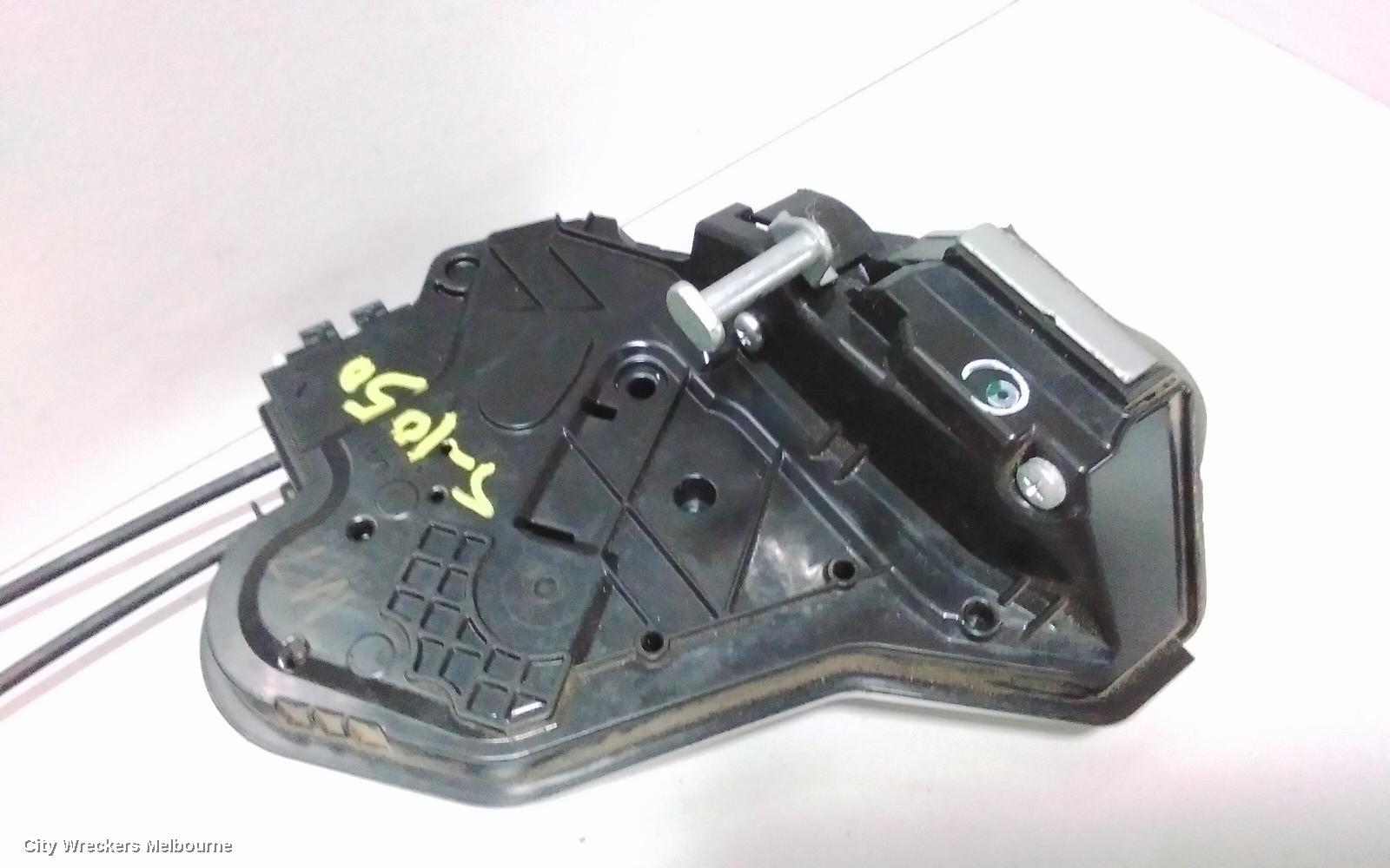 TOYOTA KLUGER DOOR/BOOT/GATE LOCK, RIGHT REAR DOOR LOCK, GSU50/GSU55, 03/2014 - 02/2021 - Image 2