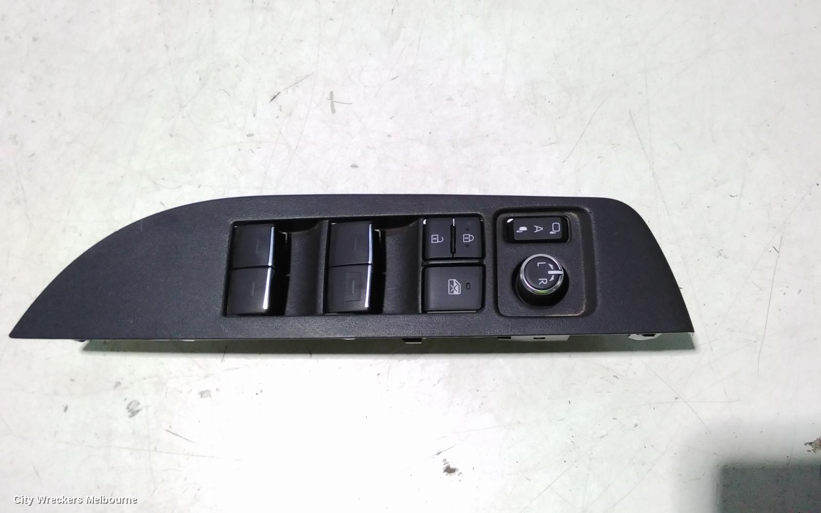 TOYOTA COROLLA PWR DR WIND SWITCH, RH FRONT (MASTER SWITCH), W/ AUTO FOLDING MIRROR TYPE, E210, 07/2018 ONWARDS - Image 3