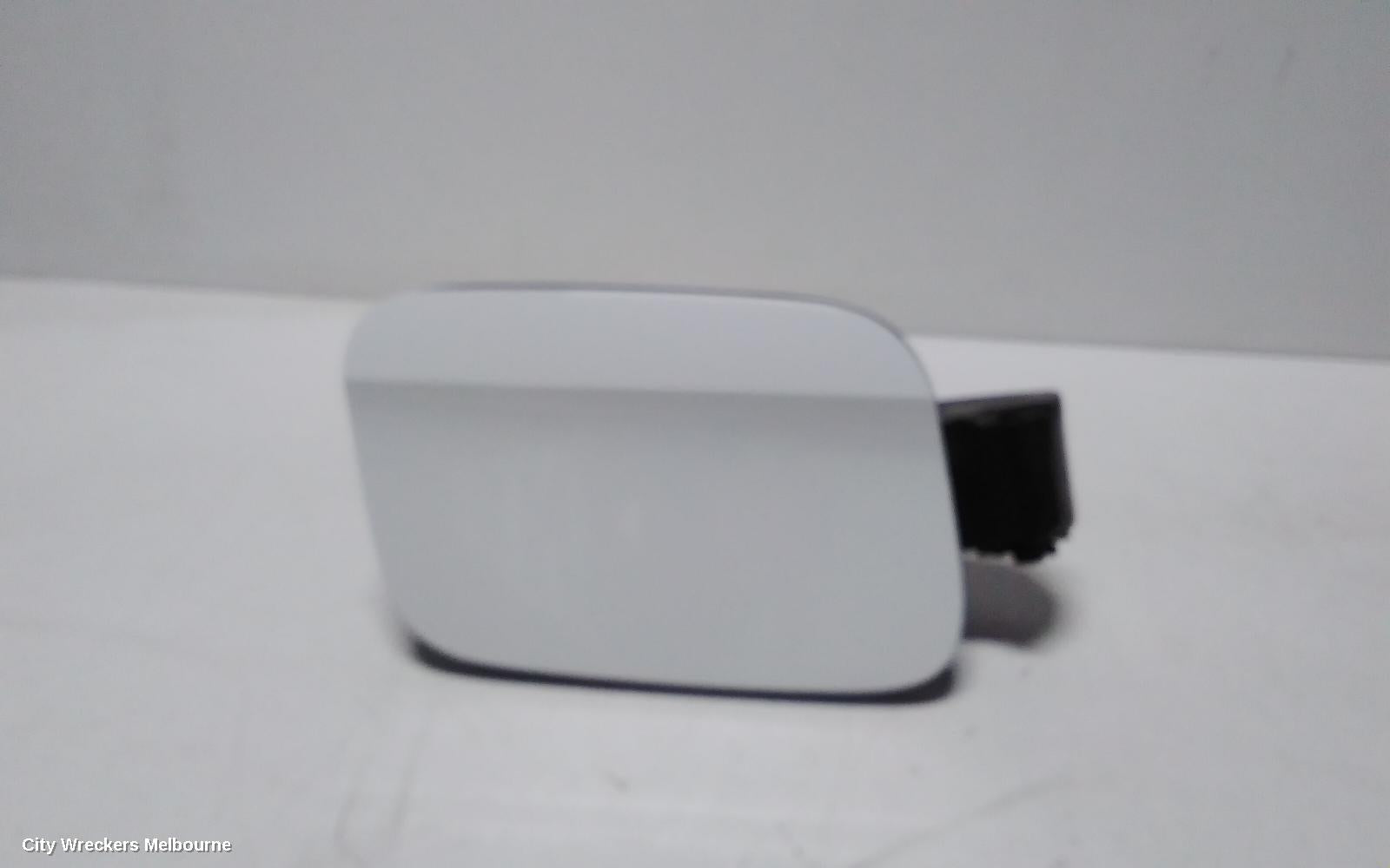 HOLDEN COMMODORE FUEL DOOR / FILLER, FUEL DOOR, ZB, 10/2017 - 12/2020 - Image 2