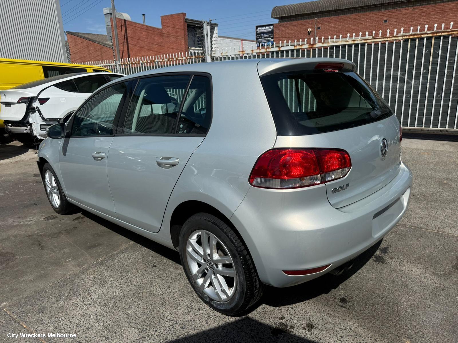 VOLKSWAGEN GOLF RIGHT DOOR MIRROR, GEN 6, HATCH, MANUAL FOLD, NON MEMORY TYPE (6XN), 6 WIRE, 10/2008 - 03/2013 - Image 3