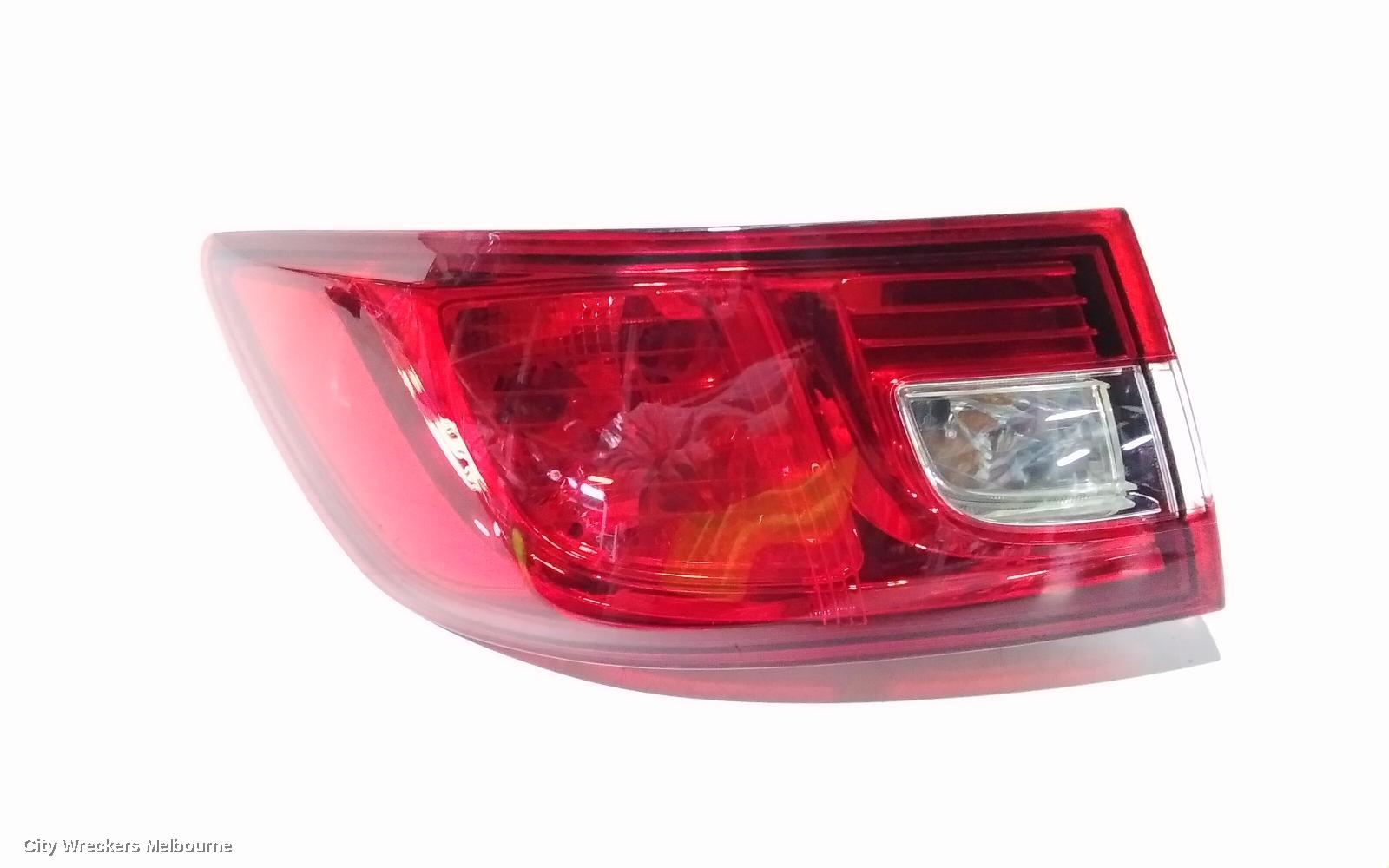 RENAULT CLIO LEFT TAILLIGHT, X98, 09/2013 - 07/2016 - Image 2