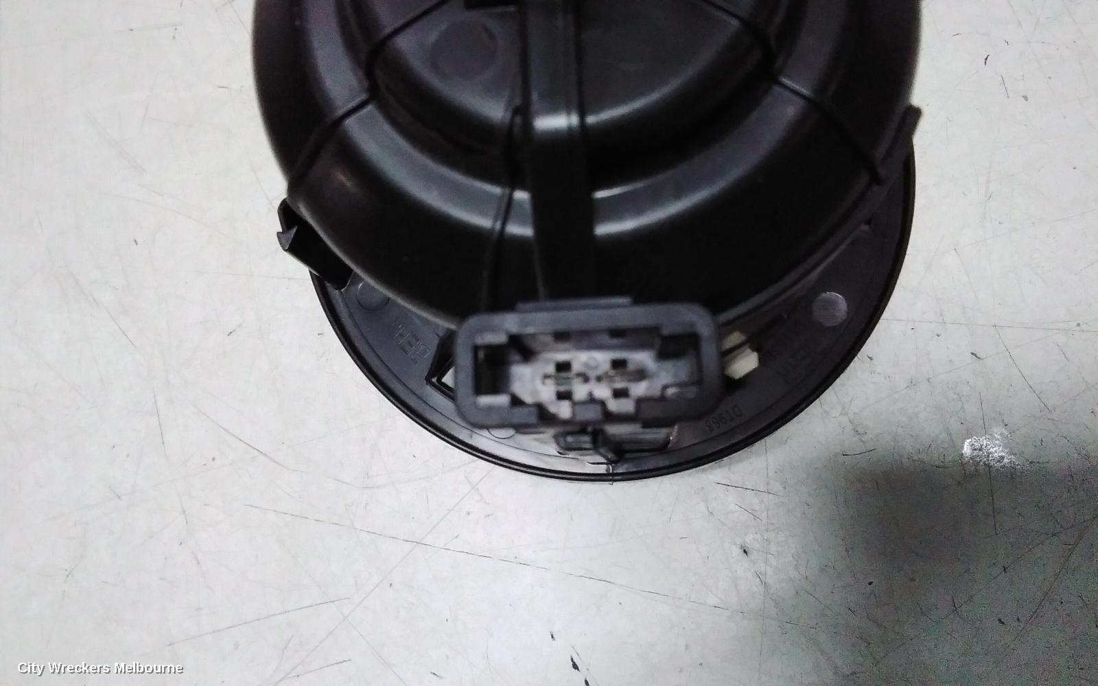LAND ROVER DISCOVERY SPORT HEATER FAN MOTOR, L550, 01/2015 ONWARDS - Image 2