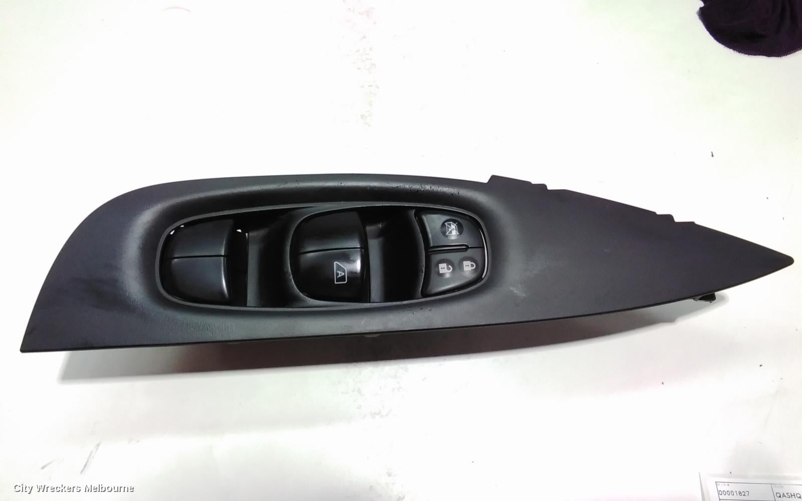 NISSAN QASHQAI PWR DR WIND SWITCH, RH FRONT (MASTER SWITCH), J11, 06/2014 ONWARDS - Image 1