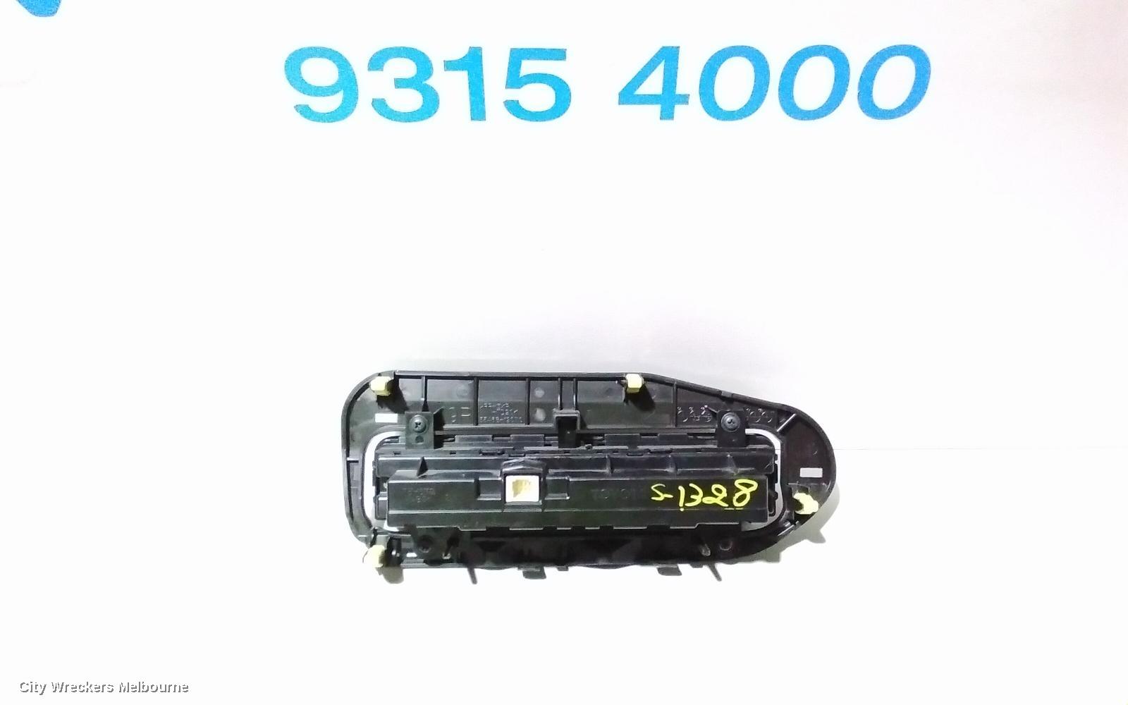 TOYOTA COROLLA HEATER/AC CONTROLS, ZRE182R, CLIMATE CONTROL TYPE, 10/2012 - 06/2018 - Image 3