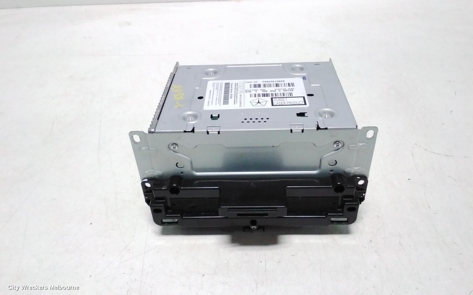 FIAT FREEMONT RADIO/CD/DVD/SAT/TV, DISPLAY UNIT, 8.4IN W/ SAT NAV TYPE, JF, 04/2013 - 01/2017 - Image 2