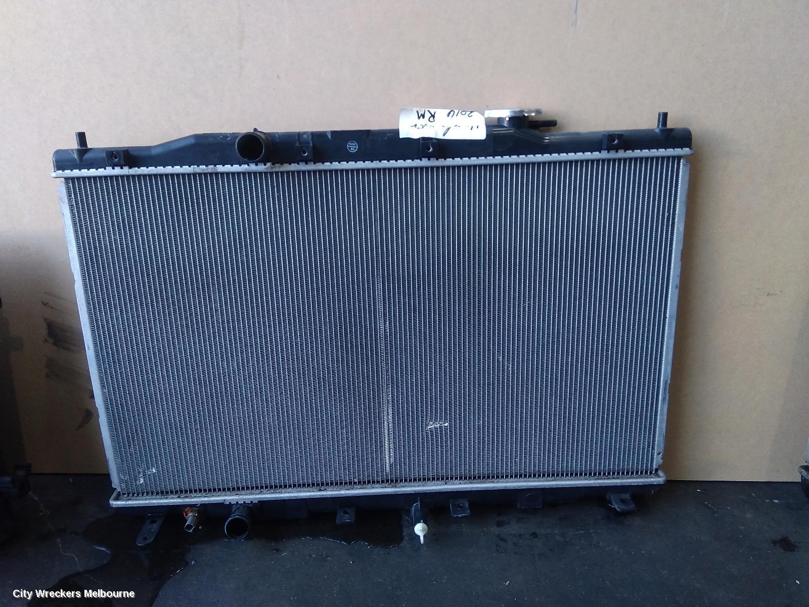 HONDA CRV RADIATOR, AUTO, 2.0/2.4, PETROL, RM, 11/2012 - 04/2017 - Image 2