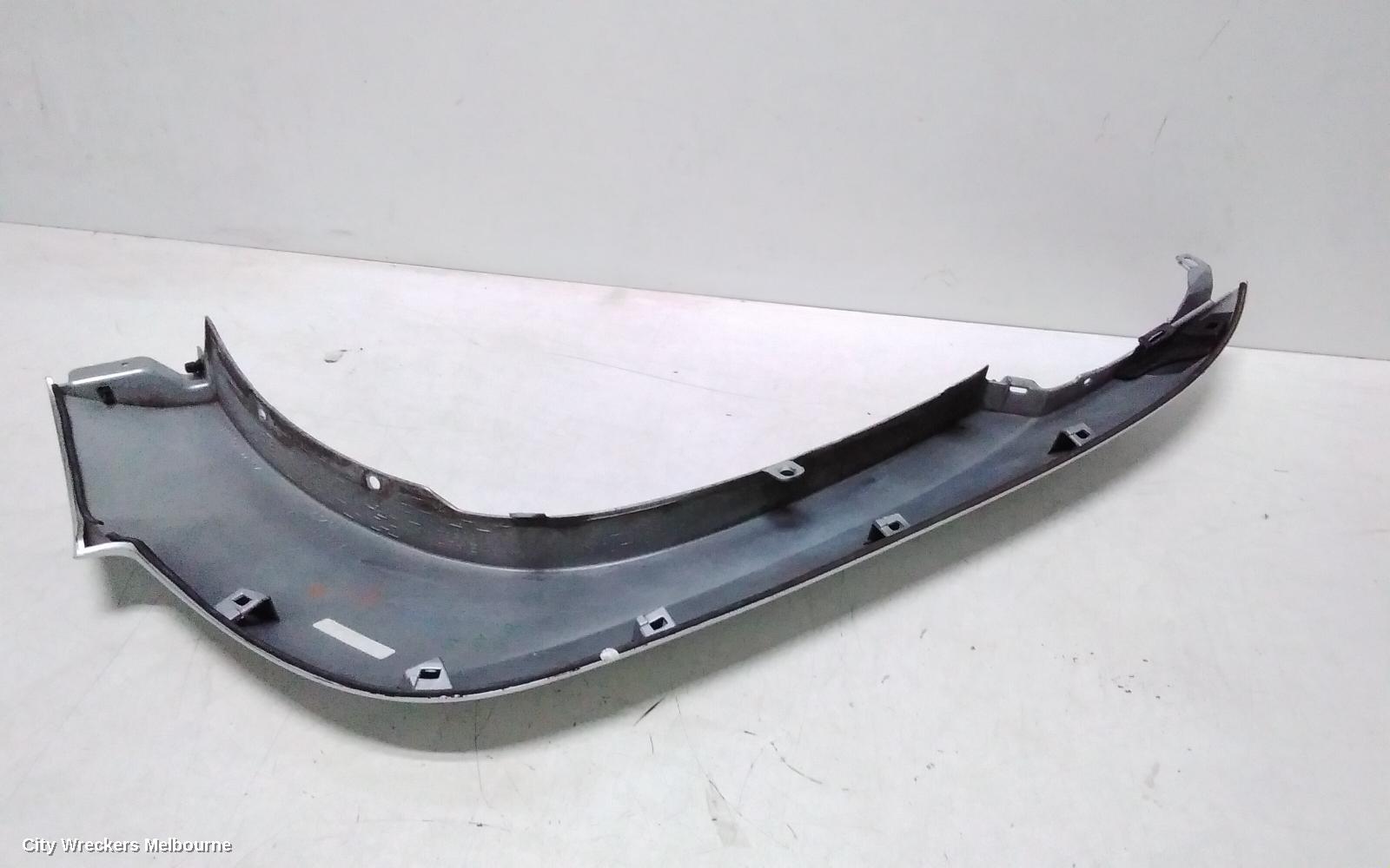 TOYOTA PRADO WHEEL ARCH FLARE, 120 SERIES, RH FRONT, ON GUARD, 02/2003 - 10/2009 - Image 3