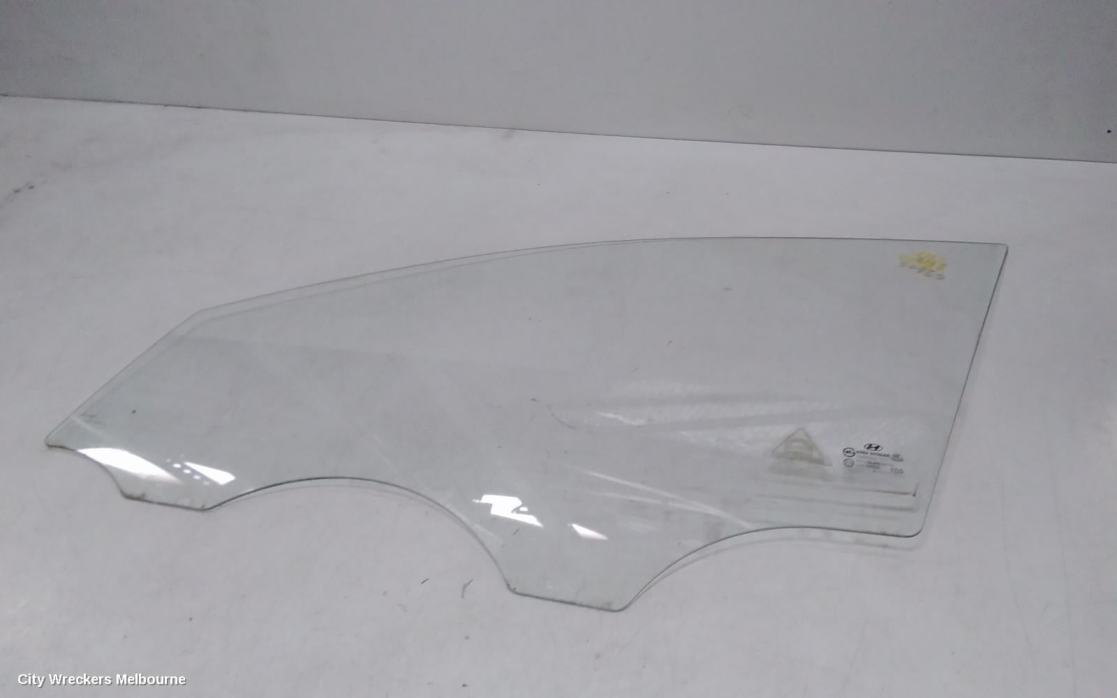 HYUNDAI I30 LEFT FRONT DOOR WINDOW, FD, HATCH, 09/2007 - 04/2012 - Image 1