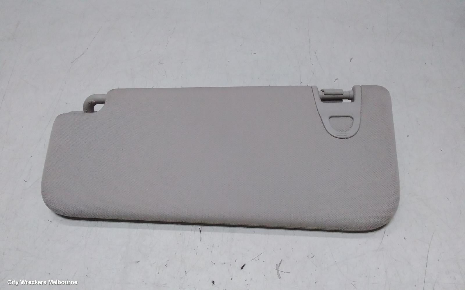 MAHINDRA XUV700 SUNVISOR, W601, 01/2023 ONWARDS - Image 3