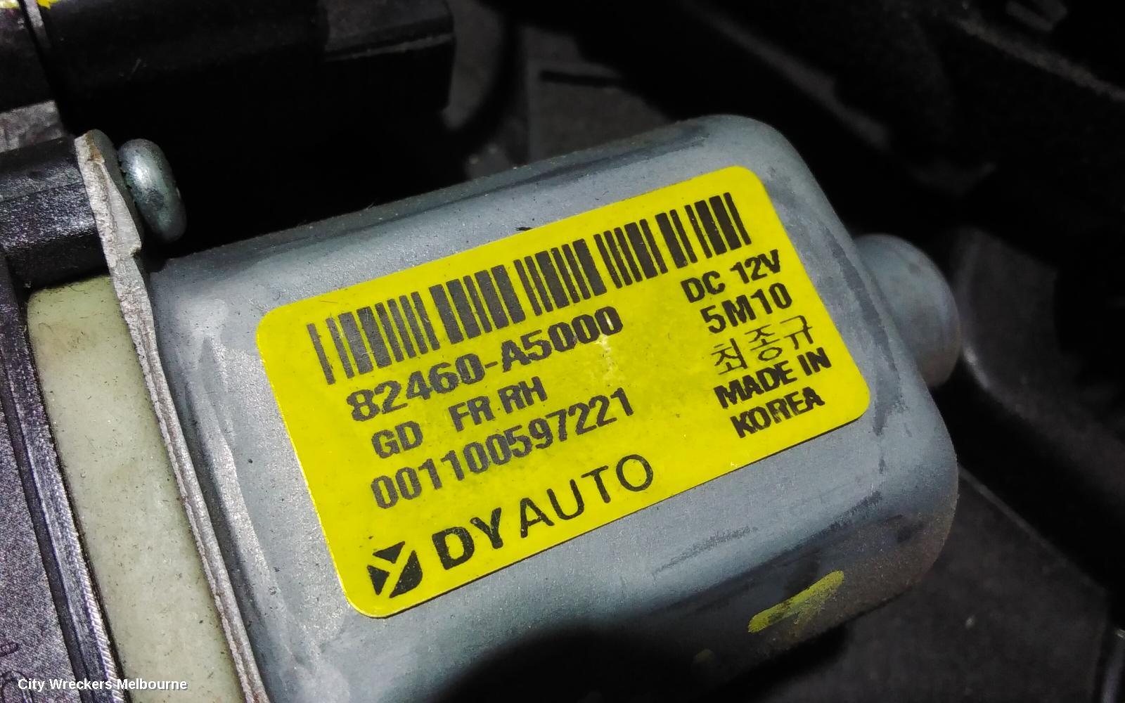 HYUNDAI I30 RIGHT FRONT WINDOW REG/MOTOR, GD, 5DR HATCH, 2 PIN AUTO DOWN, 03/2012 - 04/2017 - Image 2