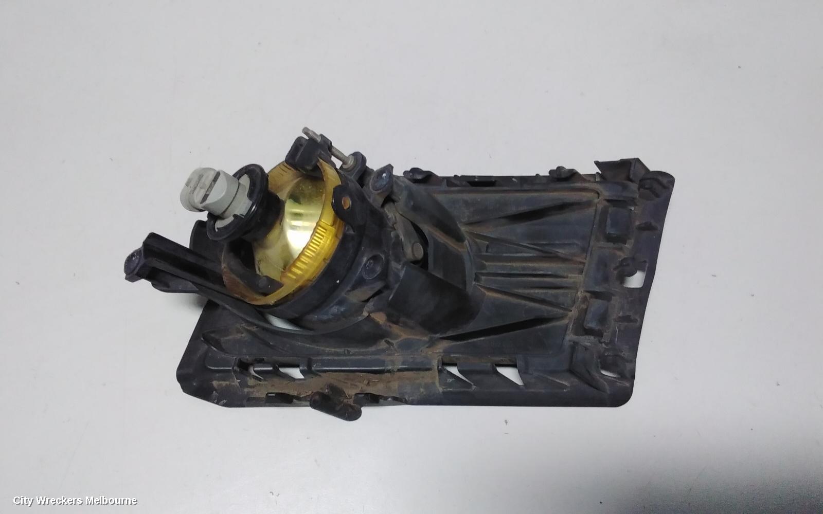 VOLKSWAGEN TIGUAN RIGHT INDICATOR/FOG/SIDE, BUMPER FOGLAMP, 5N, 05/2008 - 06/2011 - Image 3