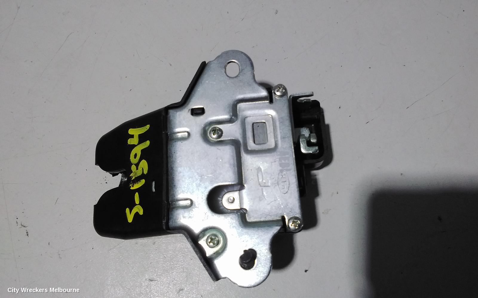 KIA CERATO DOOR/BOOT/GATE LOCK, BOOTLID LOCK, TD, COUPE/KOUP, 07/2009 - 03/2013 - Image 2