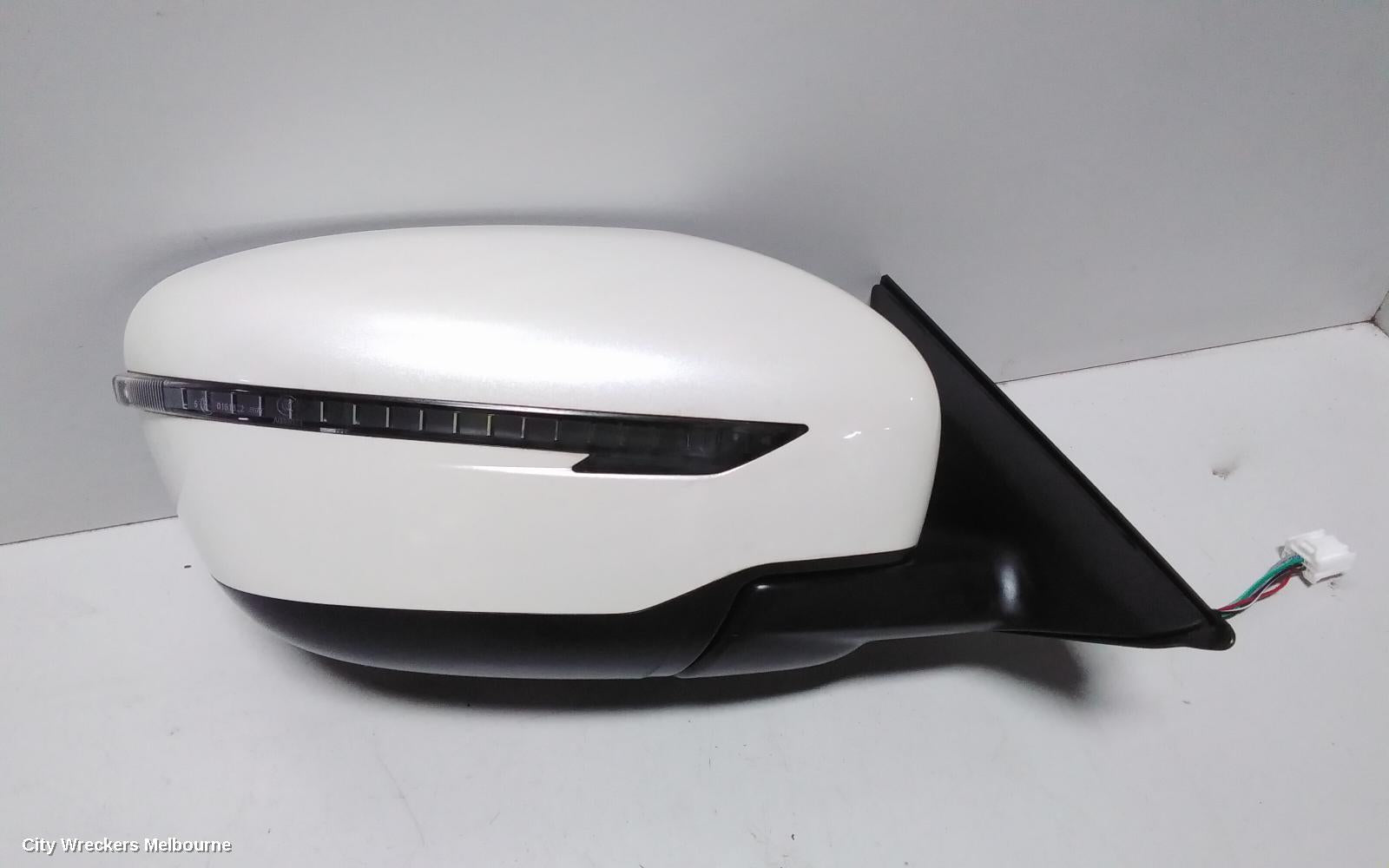 NISSAN XTRAIL RIGHT DOOR MIRROR, T32, TS/ST, NON CAMERA TYPE, 02/2014 ONWARDS - Image 3