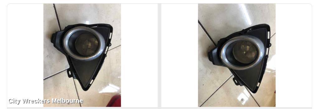 TOYOTA COROLLA RIGHT INDICATOR/FOG/SIDE, BUMPER FOGLAMP, ZRE182R, HATCH, 10/2012 - 03/2015 - Image 1