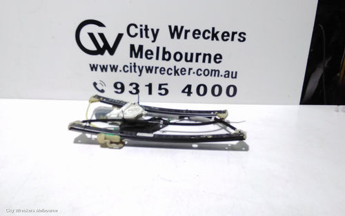 AUDI A4 RIGHT FRONT WINDOW REG/MOTOR, B8 8K, 06/2010 - 09/2015 - Image 1