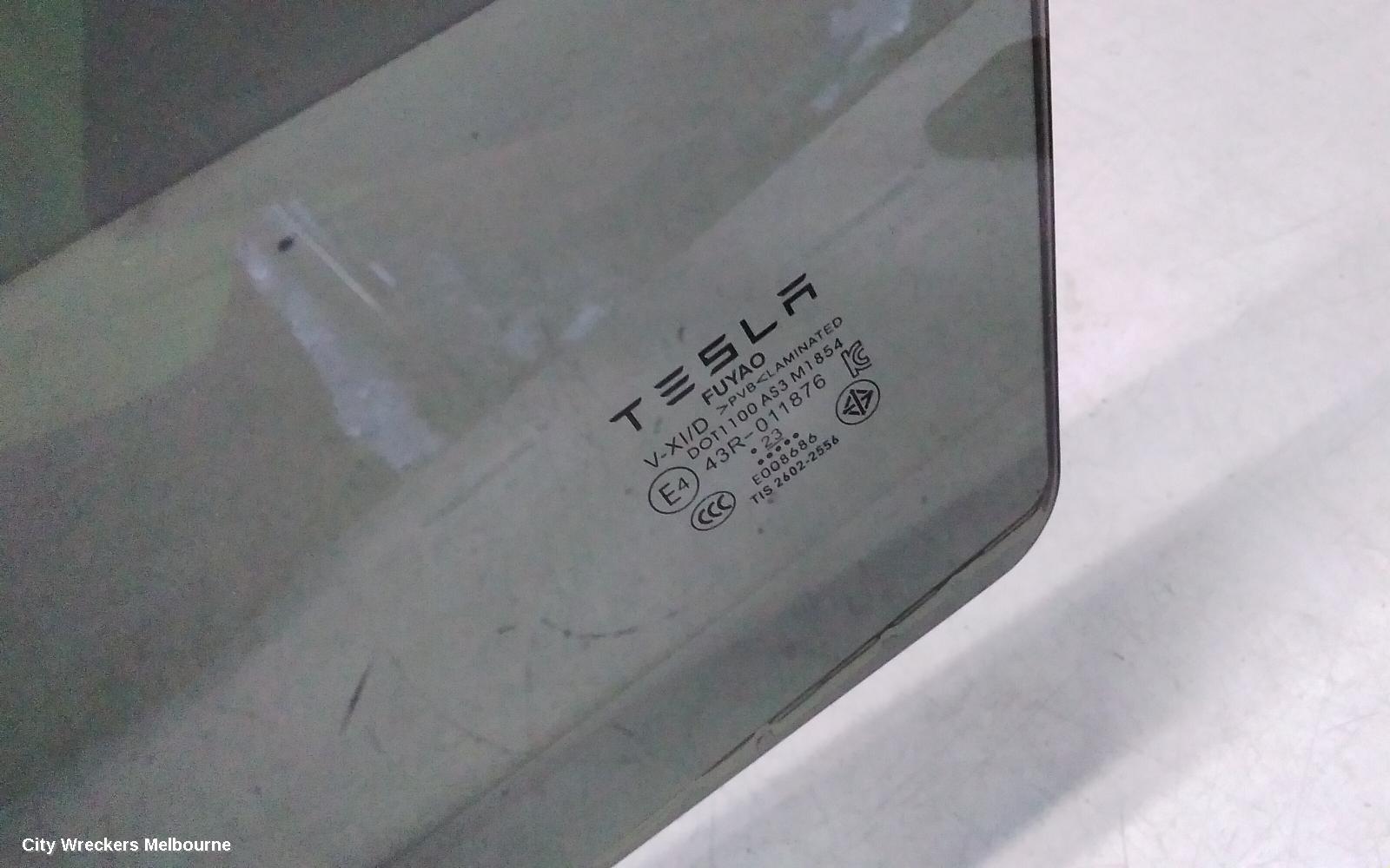 TESLA MODEL Y LEFT REAR DOOR WINDOW, 1ST GEN, 03/2022 ONWARDS - Image 2